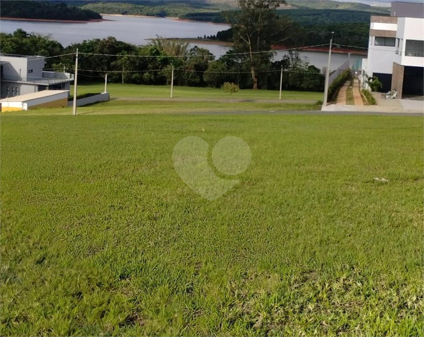 Terreno à venda no condomínio Mirantes de Itupararanga, Piedade - SP