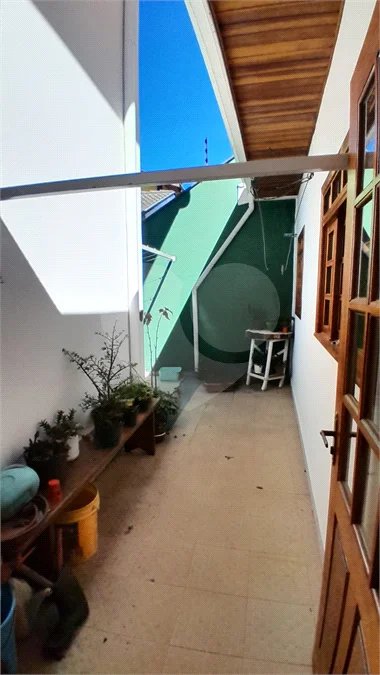 Sobrado à venda com 3 quartos, sendo 1 suíte, em Vila Isabela, Campos do Jordão, SP