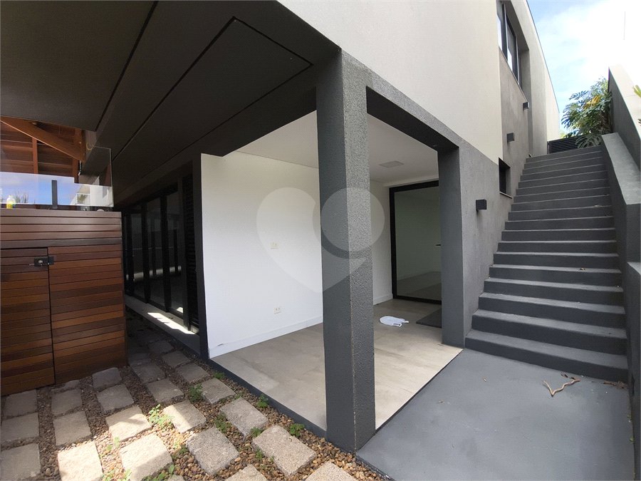 Casa à venda com 4 suítes no condomínio Alphaville Nova Esplanada 1, Votorantim - SP