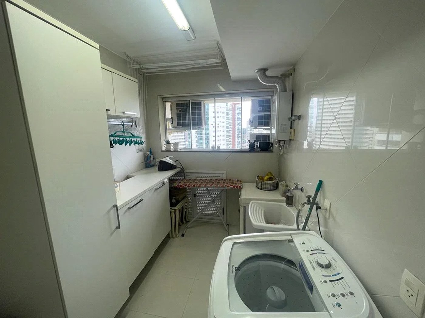 Apartamento à venda com 3 suítes em Vila Gertrudes, São Paulo, SP
