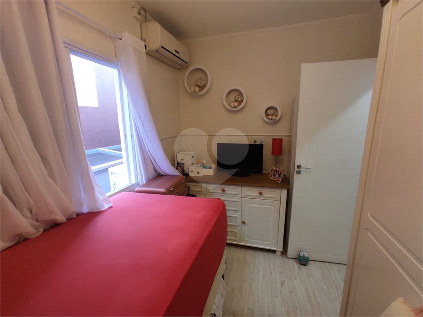 Sobrado à venda com 3 quartos, sendo 1 suíte, em Vila Ema, São Paulo, SP