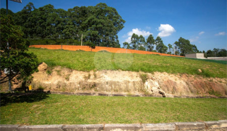Terreno à venda em Vila Darcy Penteado (mailasqui), São Roque, SP