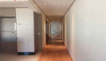 Casa à venda com 4 quartos, sendo 1 suíte,  em São João Clímaco, São Paulo, SP
