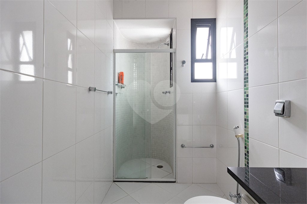 Apartamento à venda com 4 quartos, sendo 2 suítes,  em Jardim Parque Morumbi, São Paulo, SP