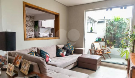 Casa de Vila à venda com 3 quartos, sendo 1 suíte,  em Vila Maria Baixa, São Paulo, SP