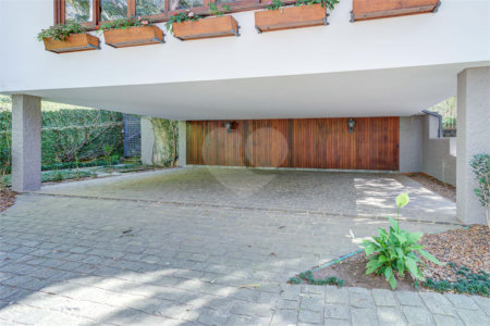 Casa Térrea à venda com 4 quartos, sendo 1 suíte, em Jardim Marajoara, São Paulo, SP