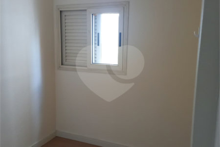 Apartamento à venda com 3 quartos, sendo 1 suíte,  em Vila Olímpia, São Paulo, SP