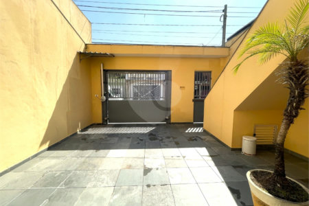 Sobrado à venda com 3 quartos em Parque Arariba, São Paulo, SP