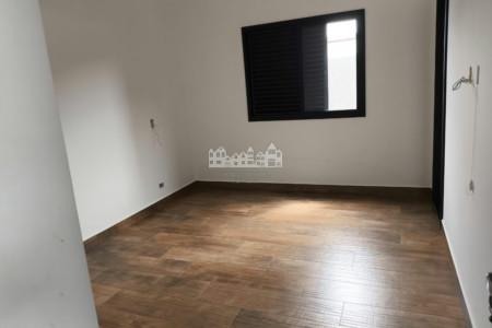 Casa à venda com 4 suítes no condomínio Figueira Garden, Atibaia - SP