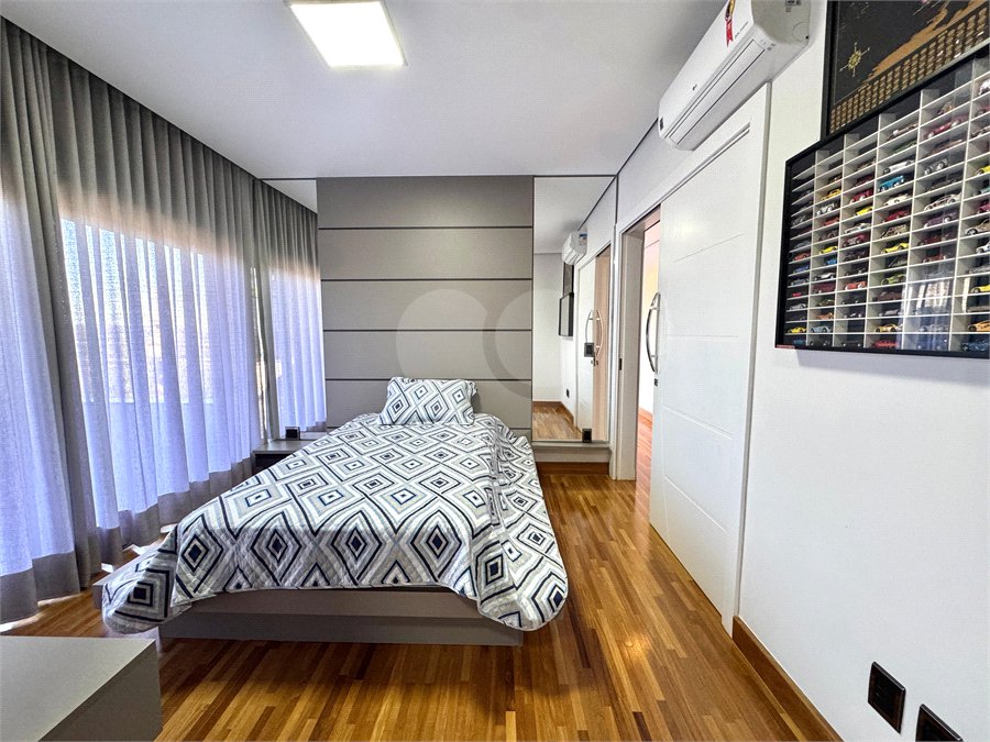 Casa à venda ou para alugar com 4 suítes no condomínio Campo de Toscana, Vinhedo - SP