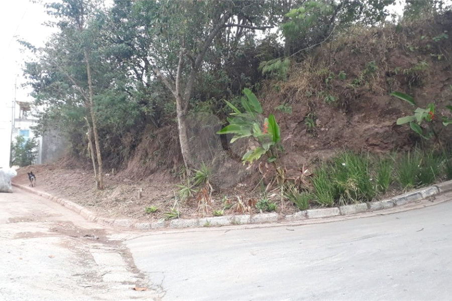 Terreno à venda no condomínio Altos da Baronesa, São Paulo - SP