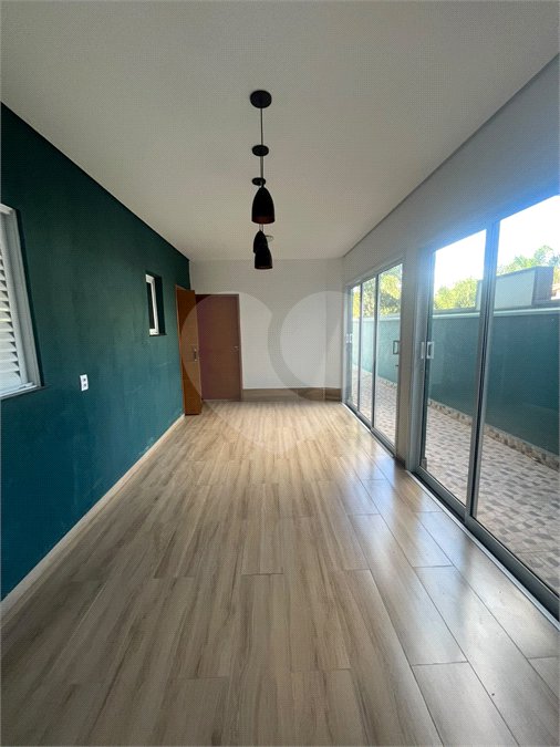 Casa à venda ou para alugar com 2 quartos, sendo 4 suítes, no condomínio Residencial Jardim Bréscia, Indaiatuba - SP