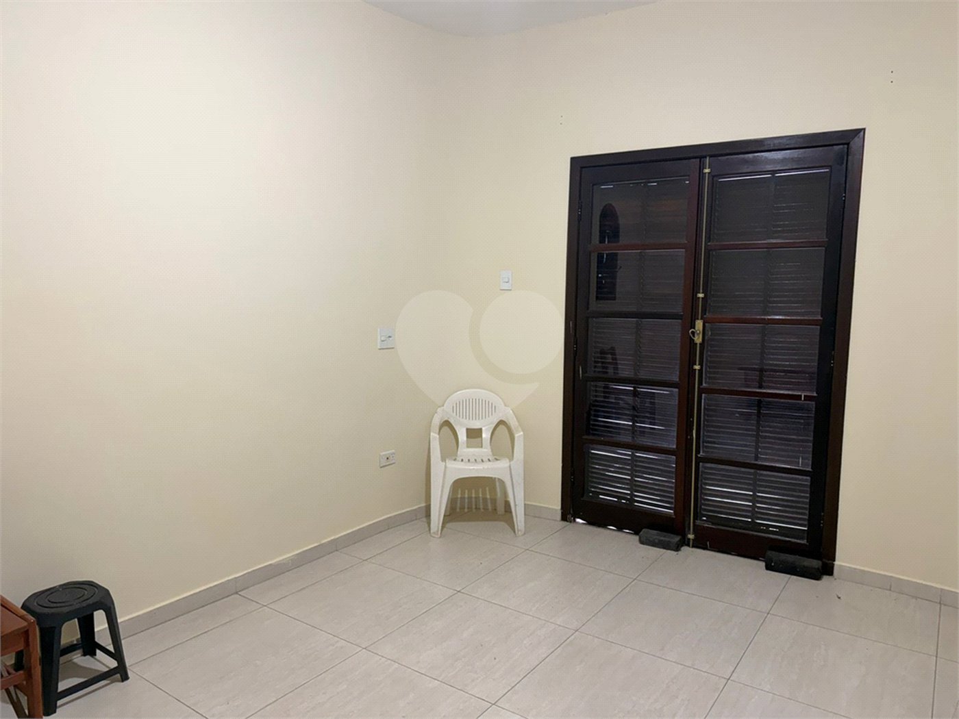 Casa à venda com 3 quartos, sendo 1 suíte, em Chácara Primavera, Suzano, SP