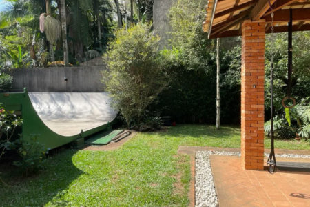 Casa à venda com 4 quartos, sendo 1 suíte,  em Vila Morumbi, São Paulo, SP