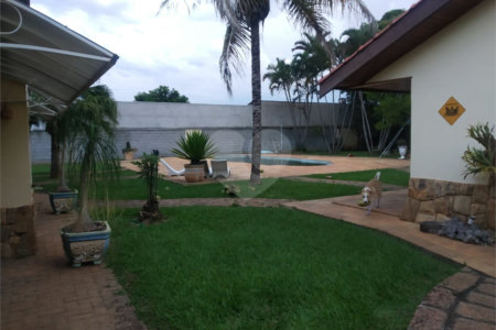Casa à venda com 4 quartos, sendo 2 suítes,  no condomínio Acmti - Colinas do Mosteiro, Terras de Itaici e Recanto dos Pássaros, Indaiatuba - SP