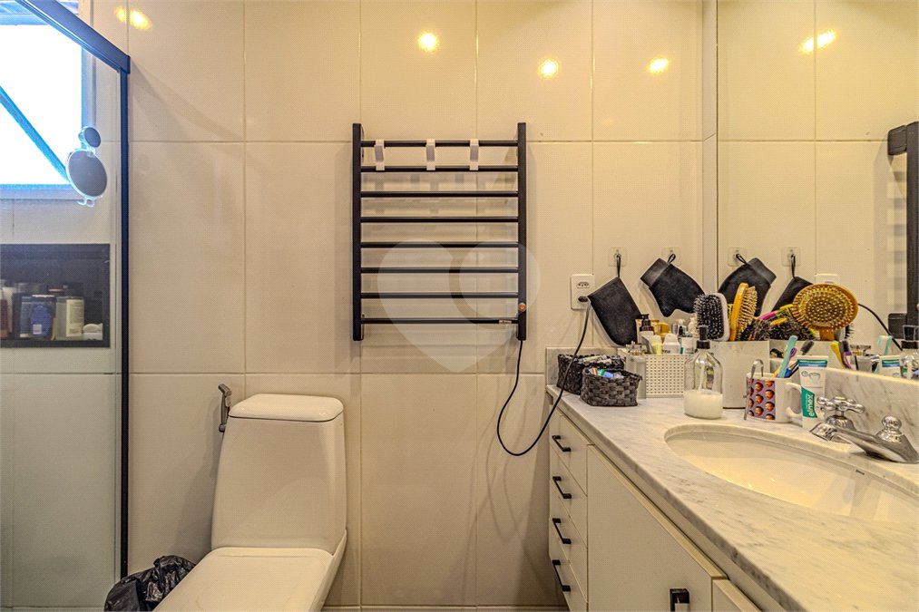 Apartamento à venda com 3 suítes em Vila Madalena, São Paulo, SP