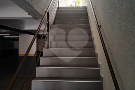 Apartamento à venda com 2 quartos em Vila dos Remédios, São Paulo, SP