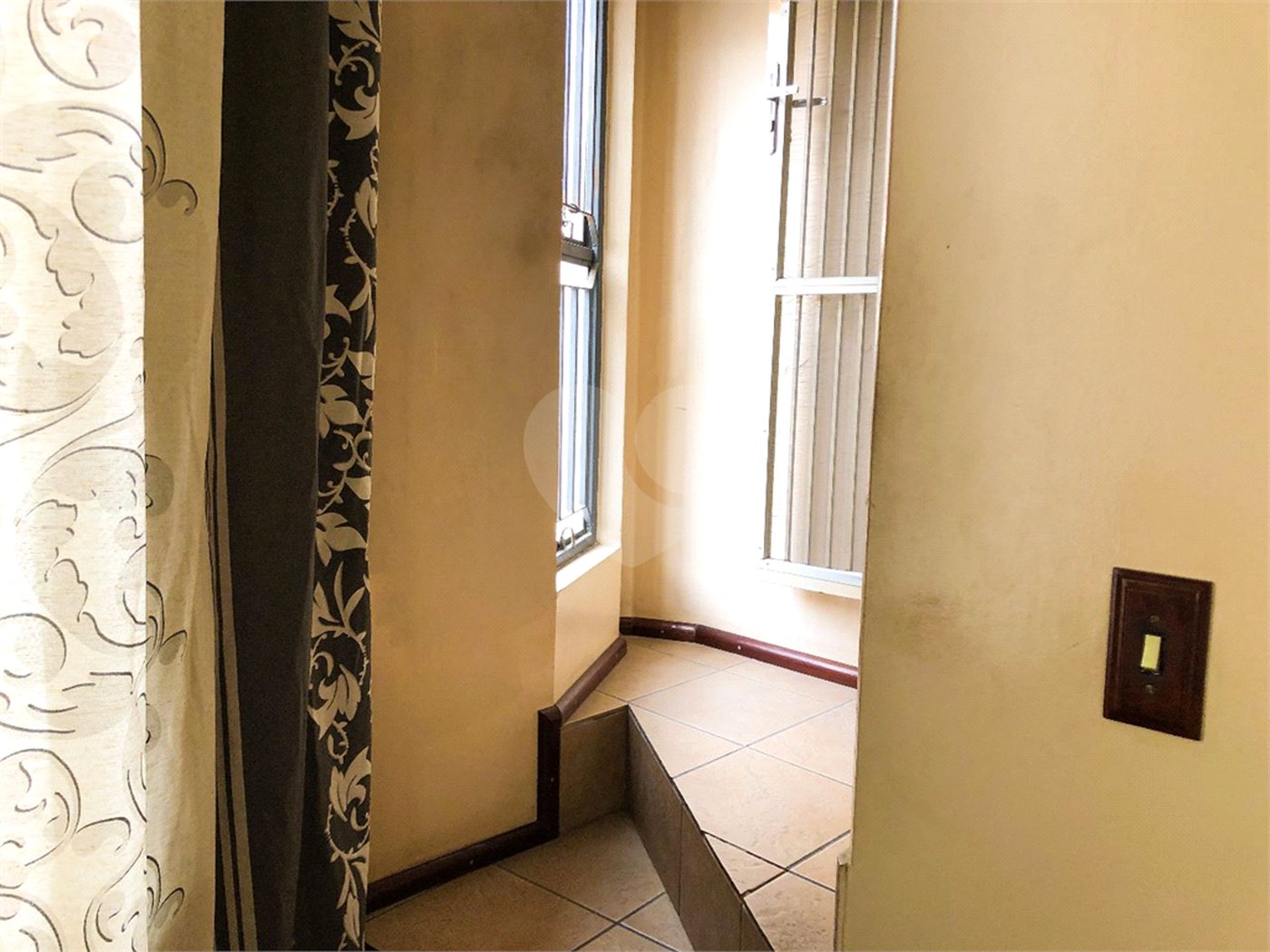 Sobrado à venda com 5 quartos, sendo 1 suíte, em Parque Edu Chaves, São Paulo, SP