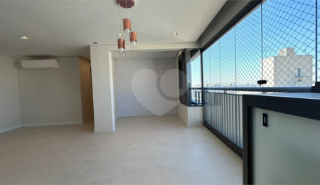 Apartamento à venda com 3 quartos, sendo 1 suíte,  em Vila Guarani (z Sul), São Paulo, SP