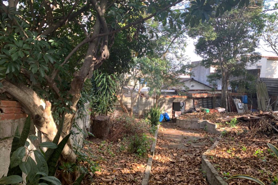 Terreno à venda com 2 quartos em Vila Nivi, São Paulo, SP