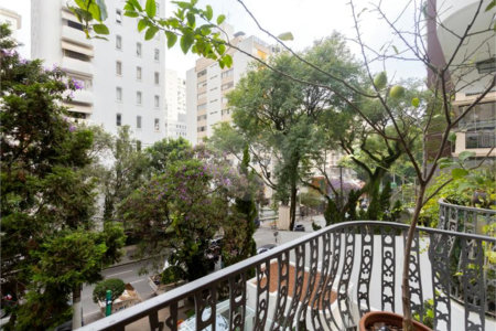 Apartamento a venda nos Jardins 262 m2, 3 suites e 3 vagas