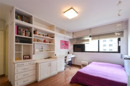 Apartamento à venda com 4 quartos, sendo 3 suítes,  em Jardim Paulista, São Paulo, SP