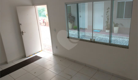 Casa à venda com 2 suítes no condomínio Olido, Atibaia - SP