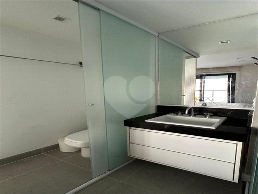 Apartamento à venda ou para alugar com 1 quarto em Vila Olímpia, São Paulo, SP