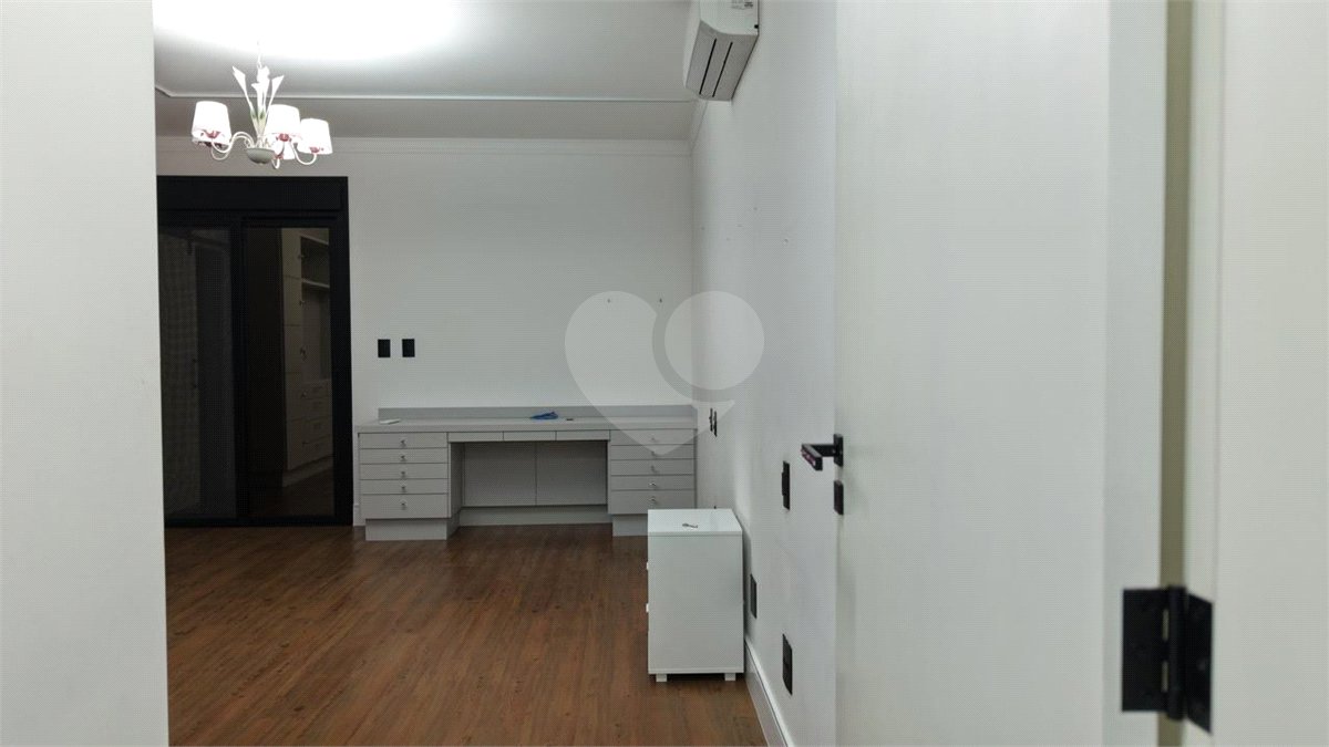 Casa à venda com 4 suítes no condomínio Alphaville Dom Pedro 3, Campinas - SP