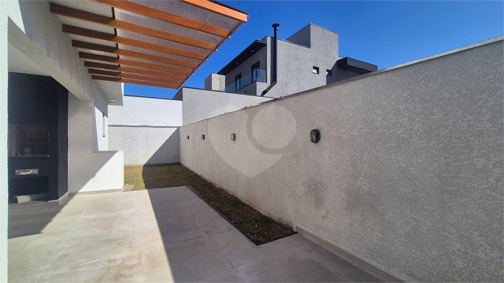 Casa à venda com 3 quartos, sendo 1 suíte,  no condomínio Cyrela Landscape, Votorantim - SP