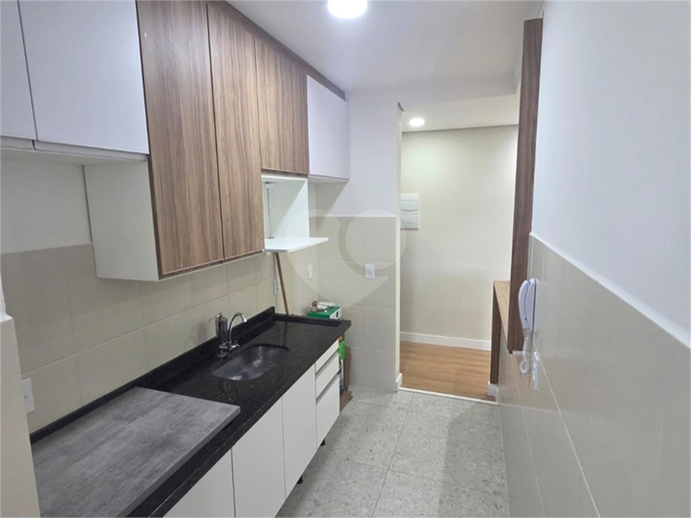 Apartamento à venda com 2 quartos em Vila Fiori, Sorocaba, SP
