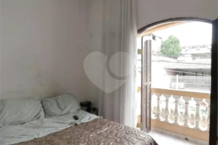 Sobrado à venda com 3 quartos, sendo 1 suíte, em Vila Invernada, São Paulo, SP
