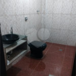 Casa à venda com 3 quartos em Jardim Santa Helena, Itaquaquecetuba, SP