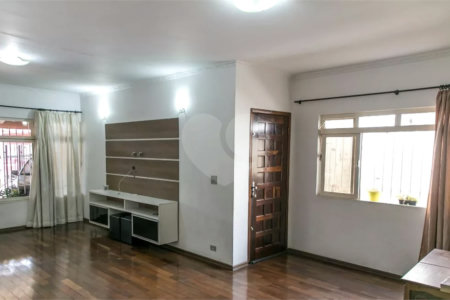 Casa Térrea à venda com 4 quartos, sendo 1 suíte, em Vila Gustavo, São Paulo, SP