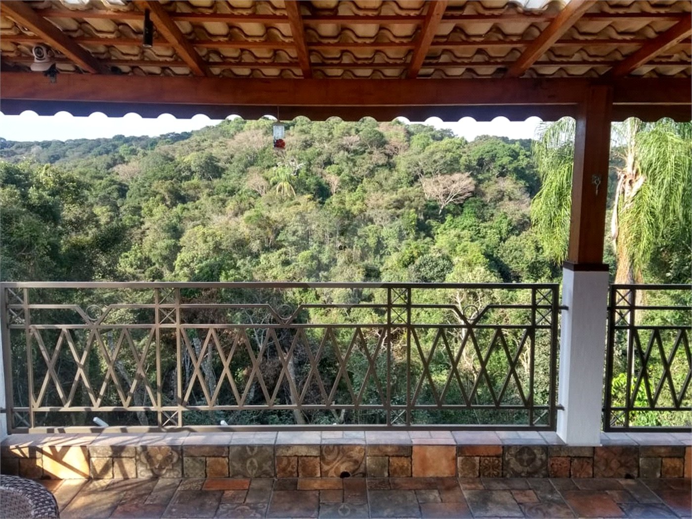 Casa à venda com 3 quartos, sendo 1 suíte, no condomínio Alpes de Mairiporã, Mairiporã - SP