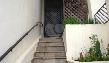 Sobrado à venda com 3 quartos, sendo 1 suíte,  em Imirim, São Paulo, SP