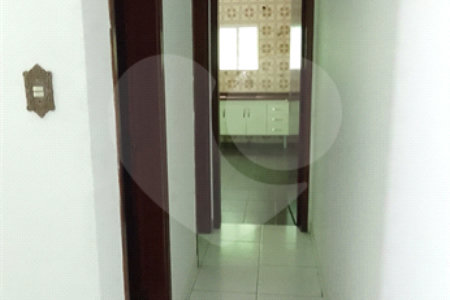 Sobrado à venda com 2 quartos em Jardim Itacolomi, São Paulo, SP