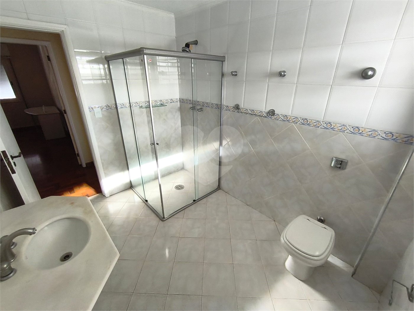 Apartamento à venda com 3 quartos, sendo 1 suíte,  em Lapa, São Paulo, SP