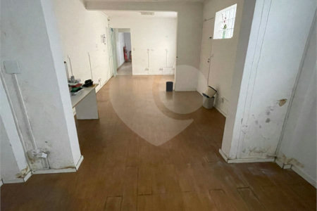 Sobrado à venda com 3 quartos, sendo 1 suíte, em Vila Mazzei, São Paulo, SP