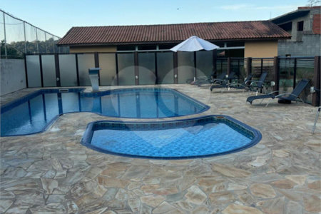 Casa à venda com 2 quartos no condomínio Altos do Boa Vista, São Roque - SP