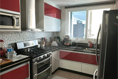 Casa à venda com 5 quartos, sendo 1 suíte, em Caravelas, Armação dos Búzios, RJ