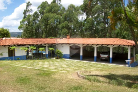 Sítio à venda com 6 quartos, sendo 5 suítes, em Dos Mimis, Piracaia, SP