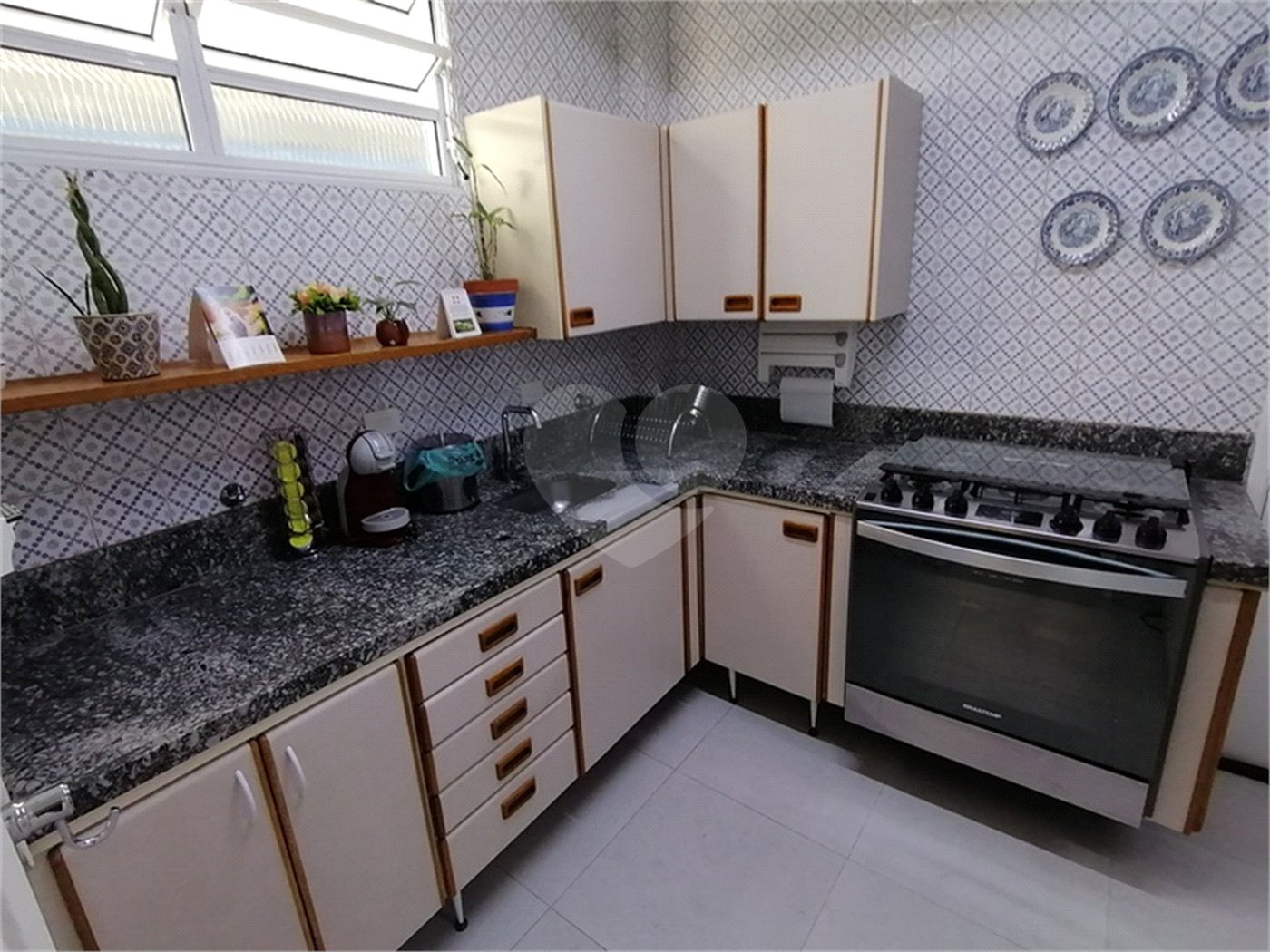 Apartamento à venda com 3 quartos, sendo 1 suíte, em Jardim Paulista, São Paulo, SP