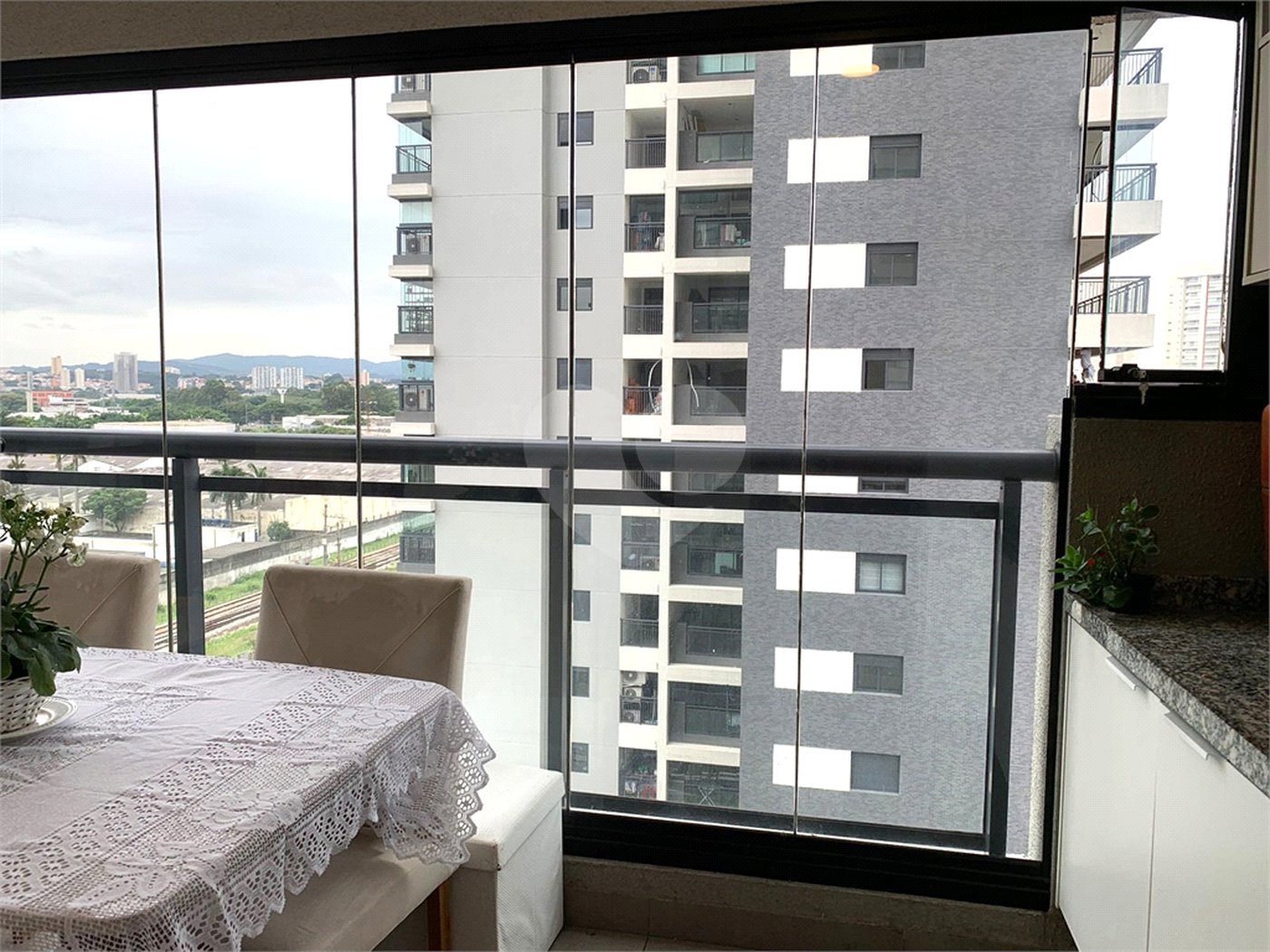 Apartamento à venda com 2 quartos, sendo 1 suíte, em Vila Leopoldina, São Paulo, SP