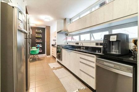 Casa à venda com 4 suítes em Jardim Vitória Régia, São Paulo, SP