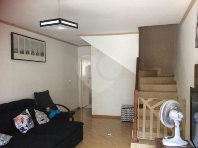 Sobrado à venda com 2 quartos em Tremembé, São Paulo, SP