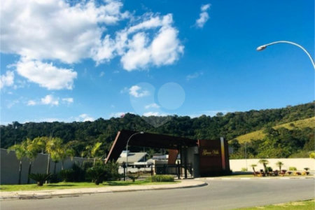 Casa à venda com 5 suítes no condomínio Granville Atibaia, Atibaia - SP