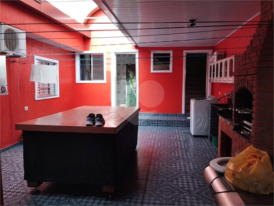 Casa à venda com 4 quartos, sendo 2 suítes, em Vila Santa Margarida, Ferraz de Vasconcelos, SP