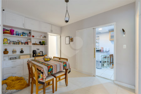 Casa à venda com 4 suítes em Jardim Marajoara, São Paulo, SP