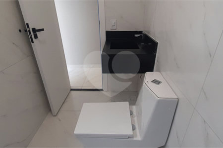 Sobrado à venda com 3 quartos, sendo 1 suíte, em Vila Medeiros, São Paulo, SP